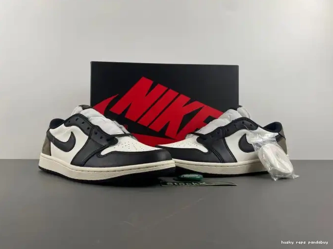 Rep Husky Jordan OG Air Low Mocha 1 CZ0790-102 0409